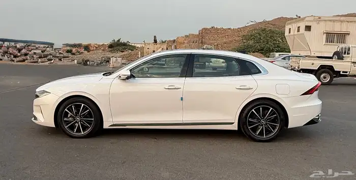 ازيرا 2023 بنورما فل كامل بحالة الوكاله للبيع 2