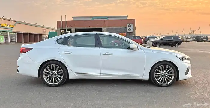 كيا K7 كادينزا 2020 بنورما اعلا مواصفات بحالة الوكاله للبيع 6