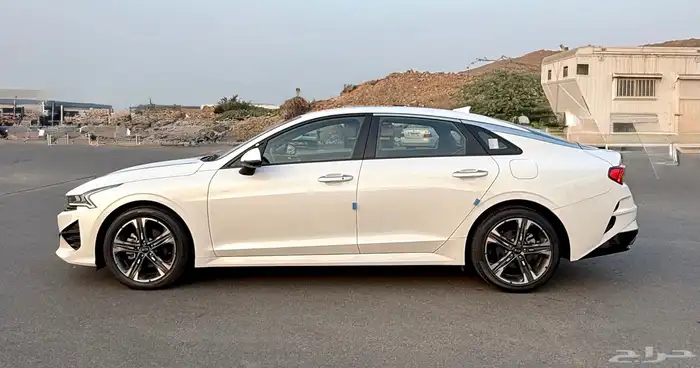 كيا K5 اعلا مواصفات بدون بنورما 2021 داخل جملي للبيع 2