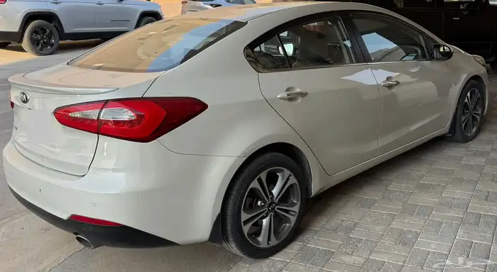 كيا سيراتو فل كامل فتحه مراتب جلد 2015 1