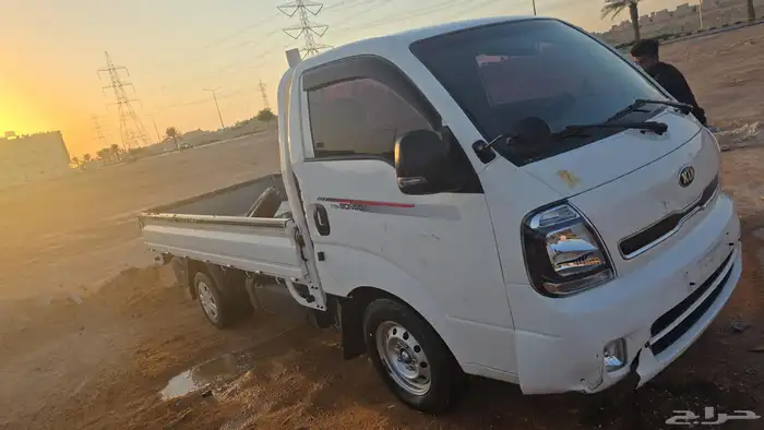 كيا دينا k4000   بنقو   دباب 3