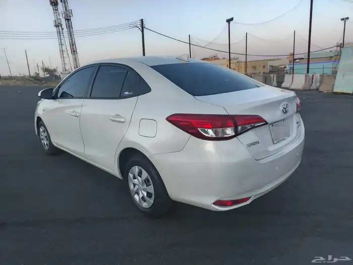 يارس 2019 قير اتوماتيك ممشى 195 ألف للبيع 3