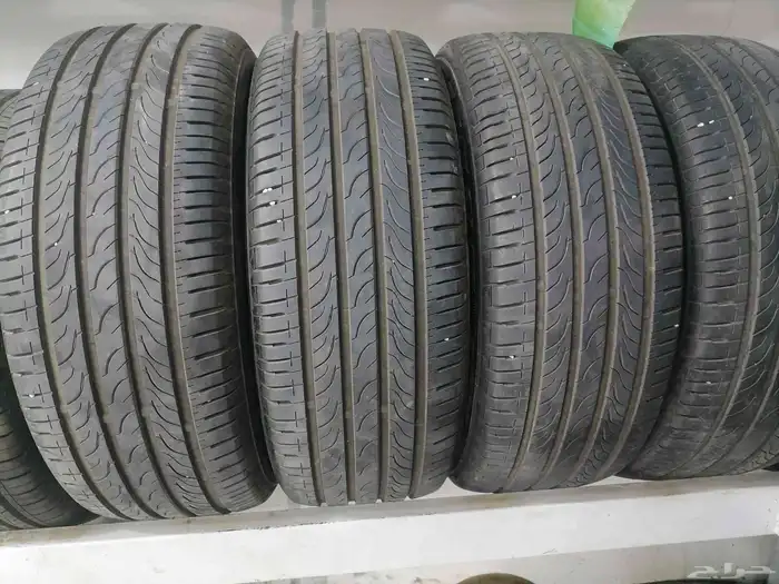 كفرات مستخدمه نظيف دوج 235 55 18 او سيارات اخرى 0