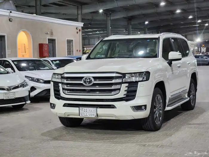 لاندكروزر 2023 GXR-4 2