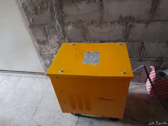 ماطور هواء ومكينه لحام والاغراض المعروضه للبيع 2