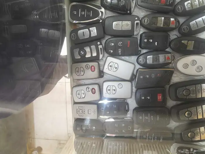 فتح ونسخ وبرمجة السيارة فك أبواب سيارات وشقق وخزنات تصليح ري 6