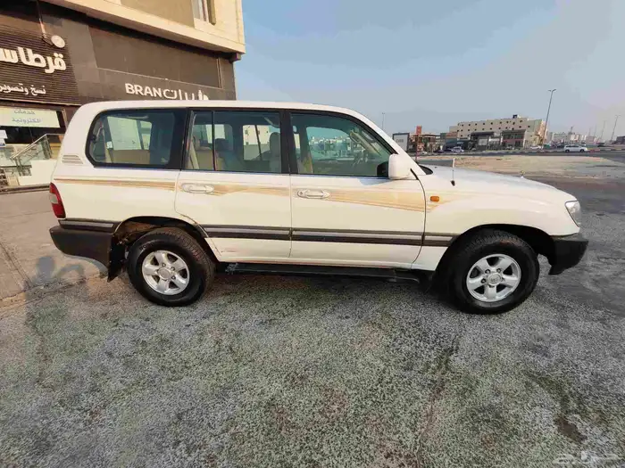 للبيع جيب لاندكروزر 2001 4