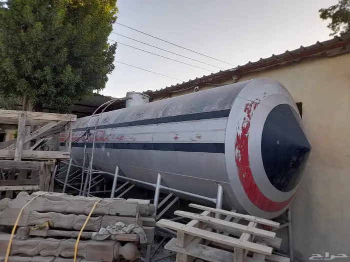 ماطور هواء ومكينه لحام والاغراض المعروضه للبيع 7