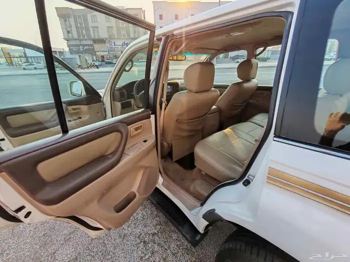 للبيع جيب لاندكروزر 2001 7