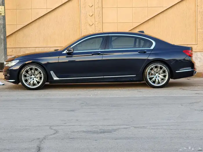 ممشي 164الف  2019  BMW 730il 1