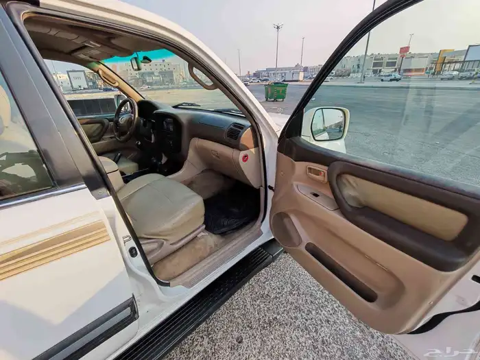 للبيع جيب لاندكروزر 2001 11