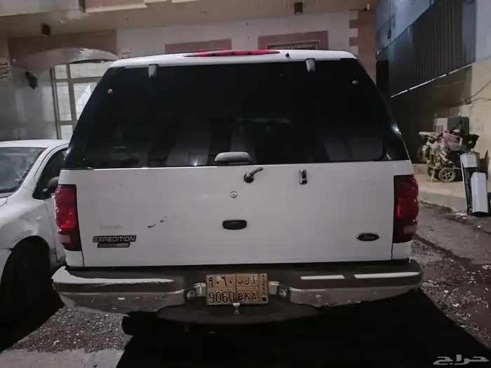 للبيع سيارة فورد اكسبديشن2001 1