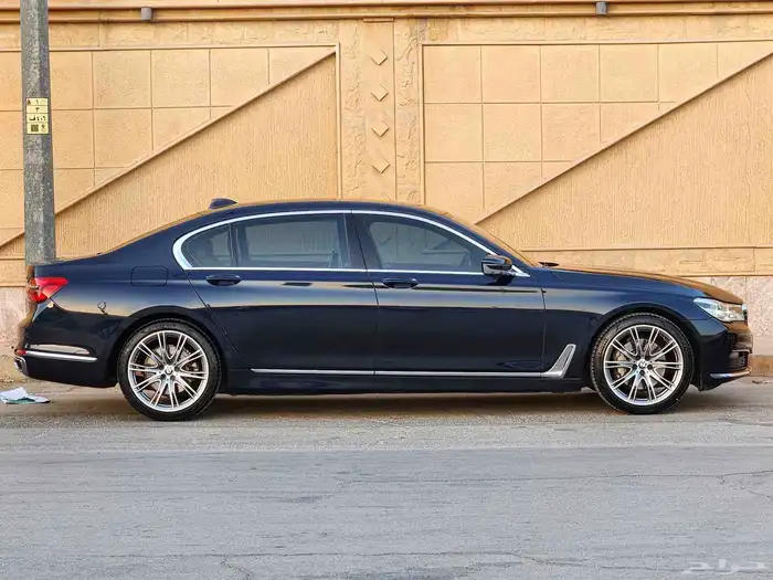 ممشي 164الف  2019  BMW 730il 3