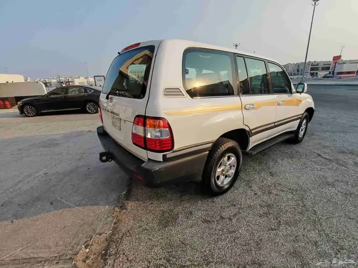 للبيع جيب لاندكروزر 2001 5