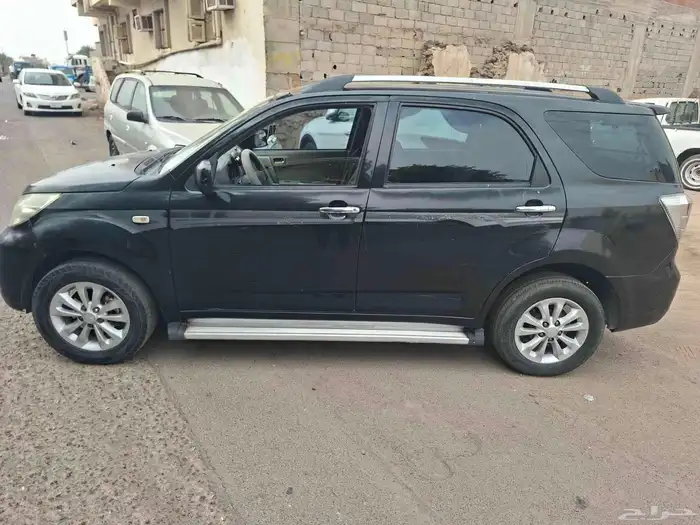 دايهاتسو جراند تريوس 2012 0