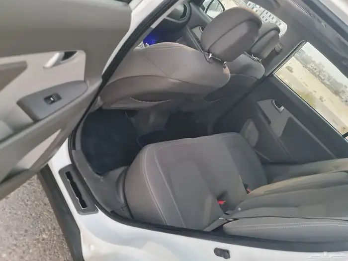 للبيع سوبرتاج 2015 نص فل 18