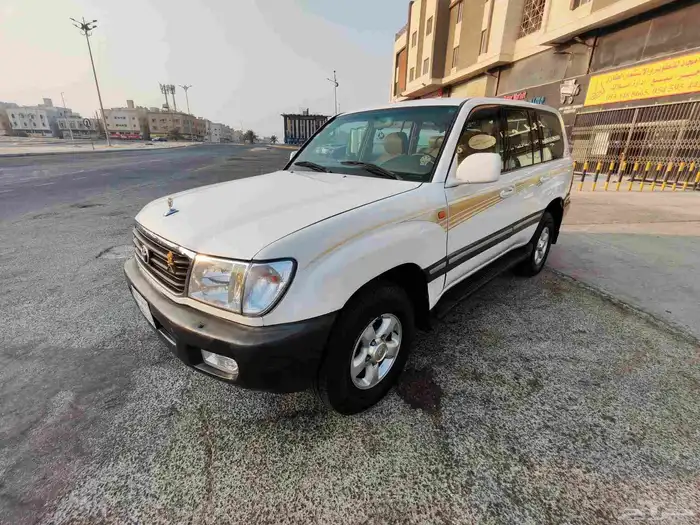 للبيع جيب لاندكروزر 2001 3