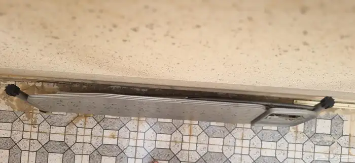 طاولة كوي ملابس تركيه للبيع 1