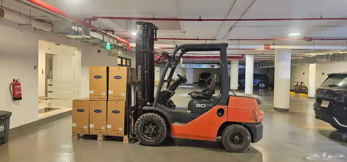 تاجير رافعه شوكيه فوركلفت ورافعه يدوية جاك 3