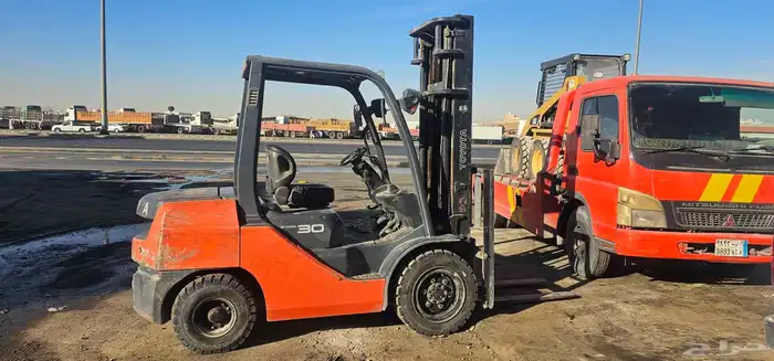 تاجير رافعه شوكيه فوركلفت ورافعه يدوية جاك 1