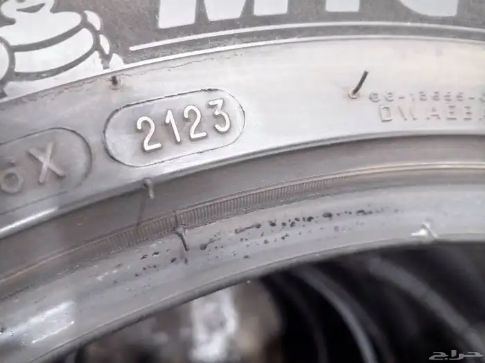 245 45 18 طقم كفرات مشلان 2