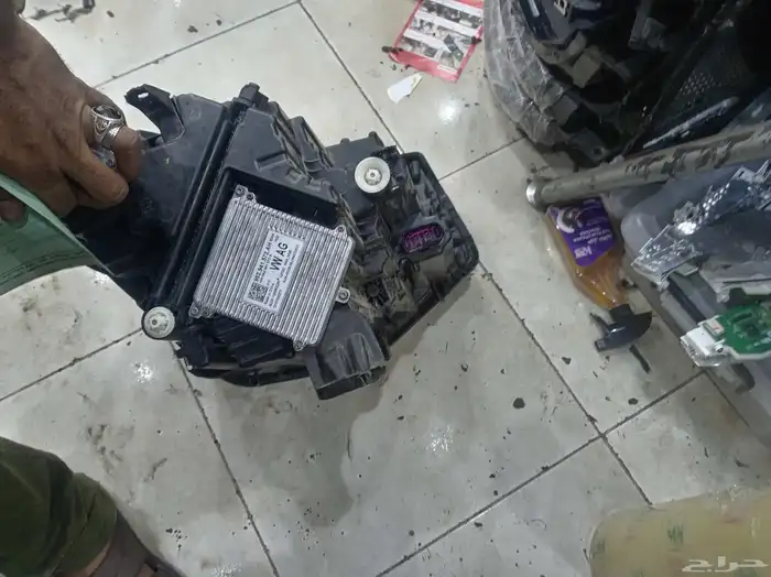 شمعه يسار فولكس. واجن 2023 اصلي 2