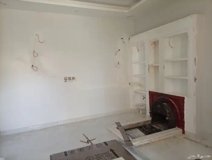 قبل وبعد. تركيب مشب شيبرد خشبي 3