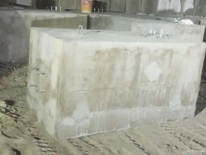 حواجز خرسانيه أنوع المقاسات مسطات سفتي أنوع المقاسات متوفره 0