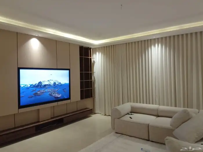 ديكورات جده شيبورد شاشه تلفزيون وارفف ومكتبه 0