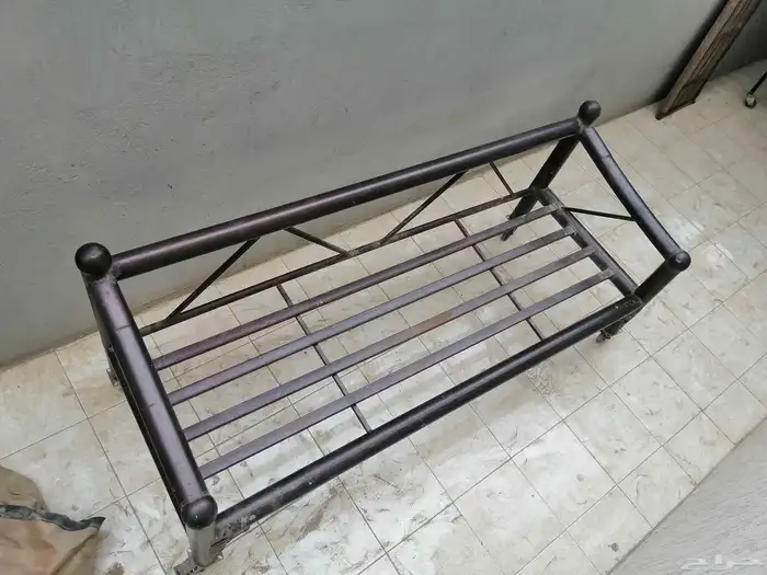 كراسي حديد 0