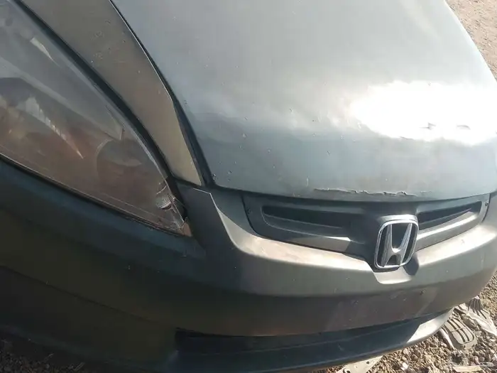 هوندا اكورد موديل 2005تشليح قطع غيار السيارات المستعمله 4