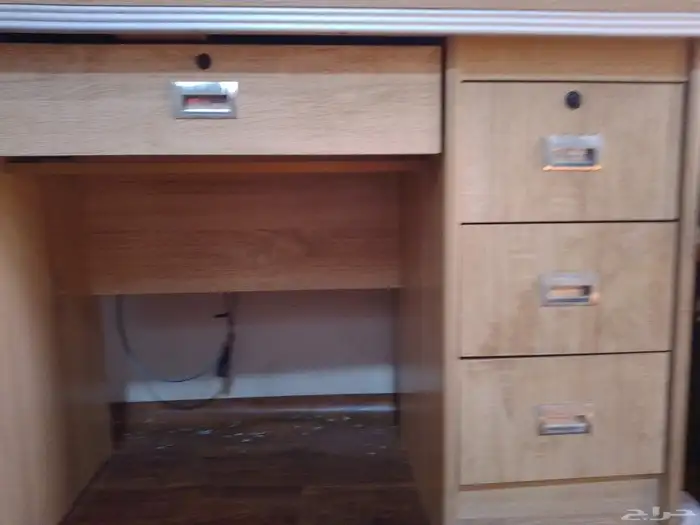 طاوله مكتبيه جديده 0