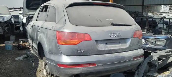 جود لدينا جميع انواع قطع غيار السيارات المستخدمه تشليح 6