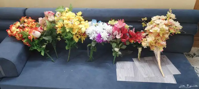 دولاب ملابس . وورود صتاعية. 1