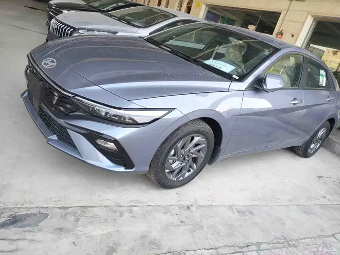 النترا 2025 سمارت blus 1