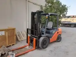تاجير رافعات شوكيه فركلفت -Forklift. جي سي بي كرينات 4