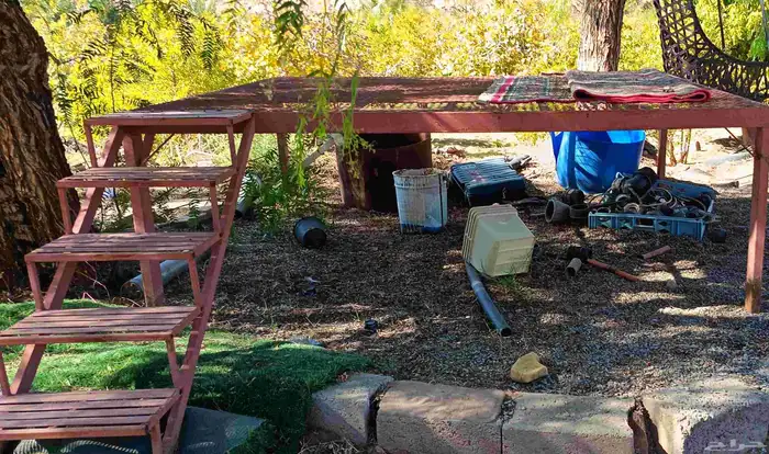 تكه حديد مترين في متر ونص جديده وقويه 0