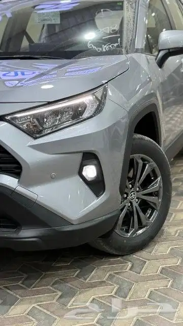 تويوتا راف فور XLE بنزين 2025 1