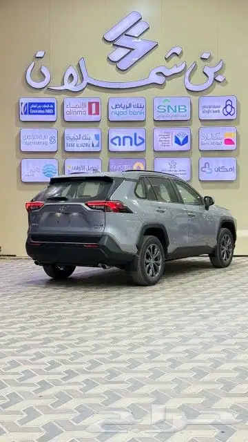 تويوتا راف فور XLE بنزين 2025 16