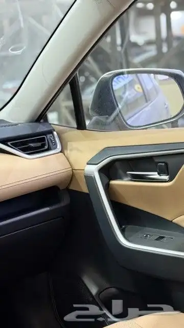 تويوتا راف فور XLE بنزين 2025 11