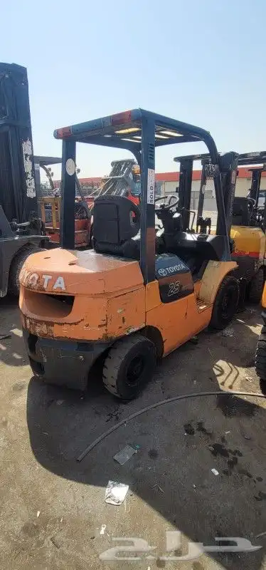 رافعات شوكيه للايجار كرينات ونش سيزر لفت 1