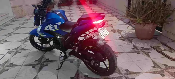 دباب Suzuki Gixxer 150 موديل 2022 (Gixxer 150) 2
