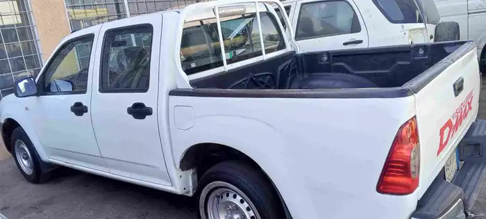 ايسوزو ديمكس 2012 6