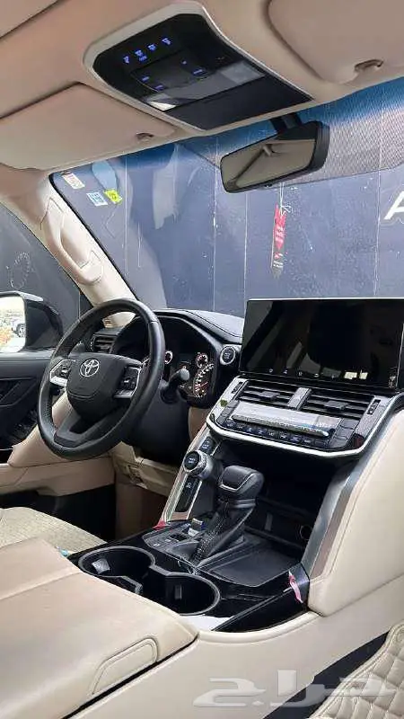 تويوتا لاندكروزر GXR L2 2024 ديزل مستعمل لدى شركة الخضر 7