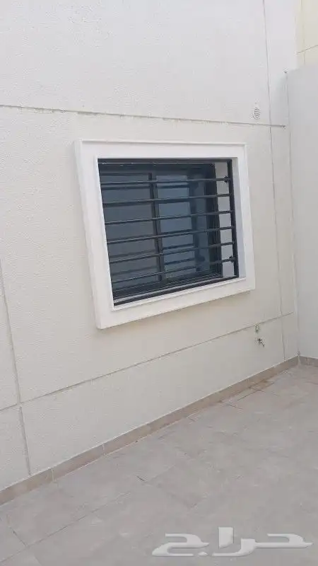 حداد مظلات سواتر سندويش بنل شينكو مستودعات 9