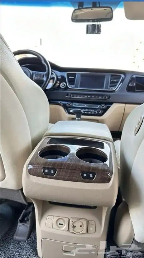 كيا كرنفال VIP 2018 4