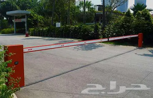 بوابات مواقف السيارات الإيطالية Nice و BFT 3