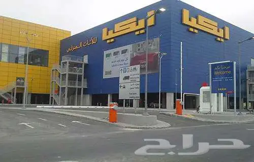 بوابات مواقف السيارات الإيطالية Nice و BFT 12