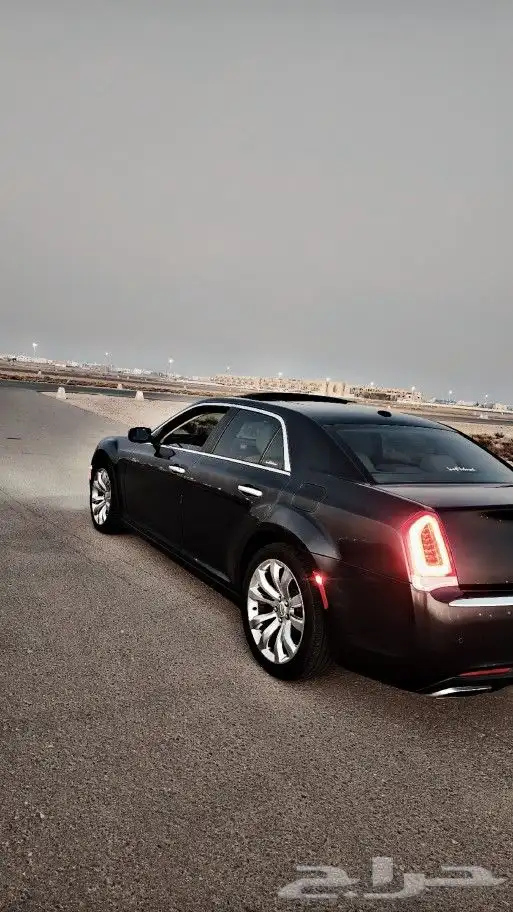 كرايسلر 300c هيمي مالك اول من الوكاله 3