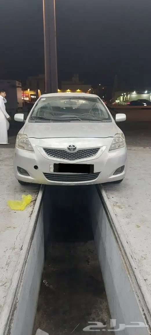 يارس 2010 فئه Y 0